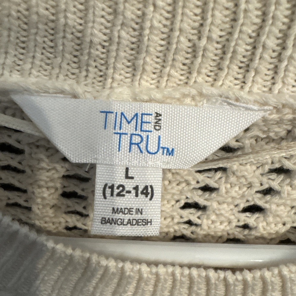 Time and Tru Women's Pull Over Sweater L 12/14 NWT Cream Color - Picture 2 of 6
